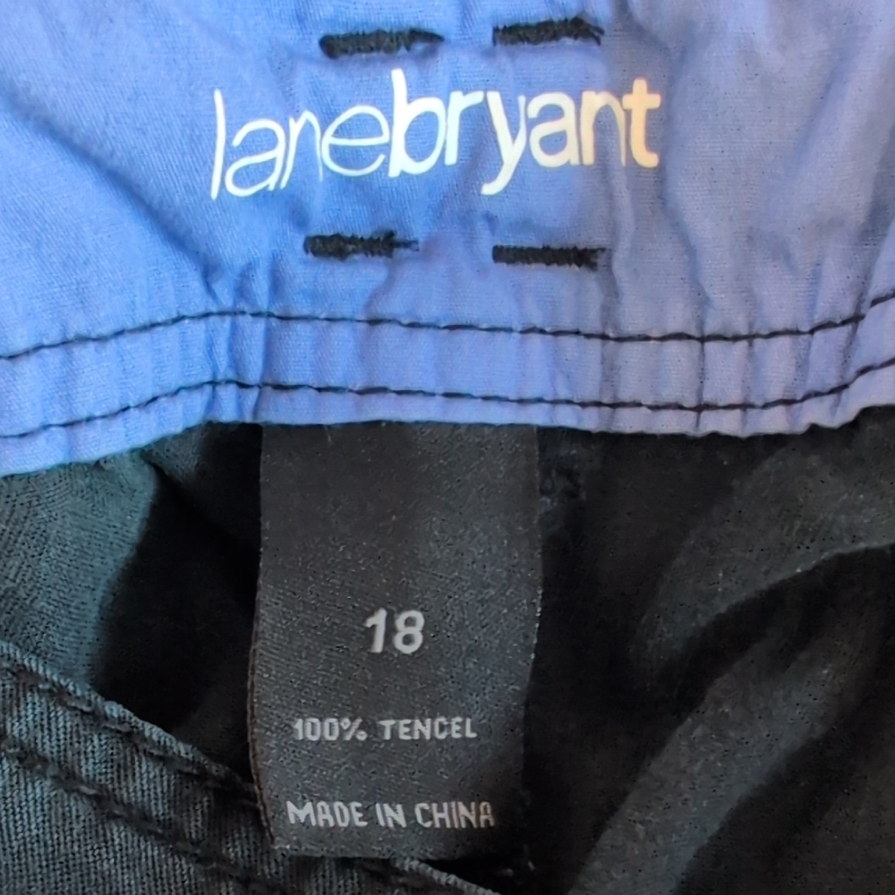 Lane Bryant Women's Black Capri Crop Chino Pants 18 C376 - Picture 7 of 7